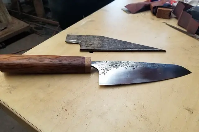 1084 steel knife