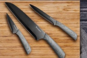 Tomodachi knife