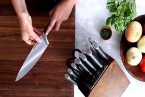 self sharpening knife set